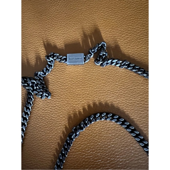 Saint Laurent Bag worn only 5 times in very good conditions - Picture 6 of 8